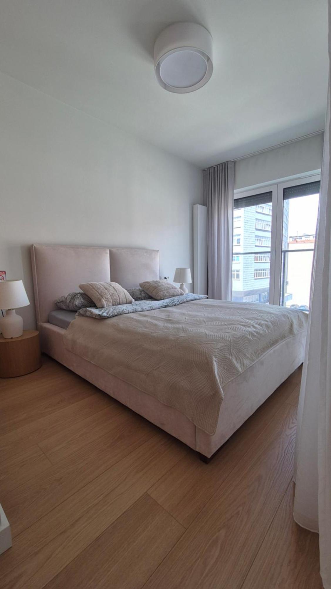 Luxurious Cinnamon Apartment, Self Check-in 24h, Parking, Air-conditioning Apartamento *