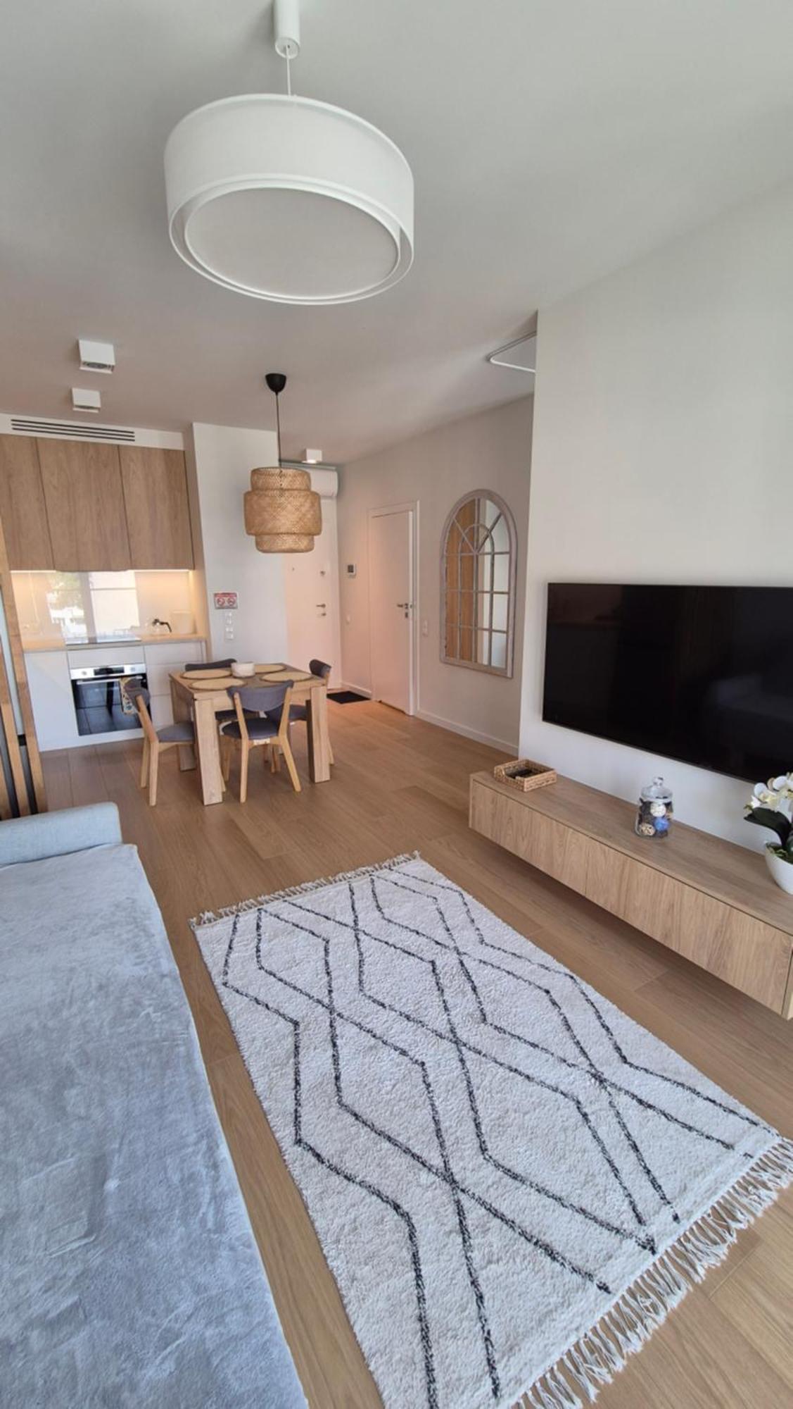 Luxurious Cinnamon Apartment, Self Check-in 24h, Parking, Air-conditioning Apartamento *